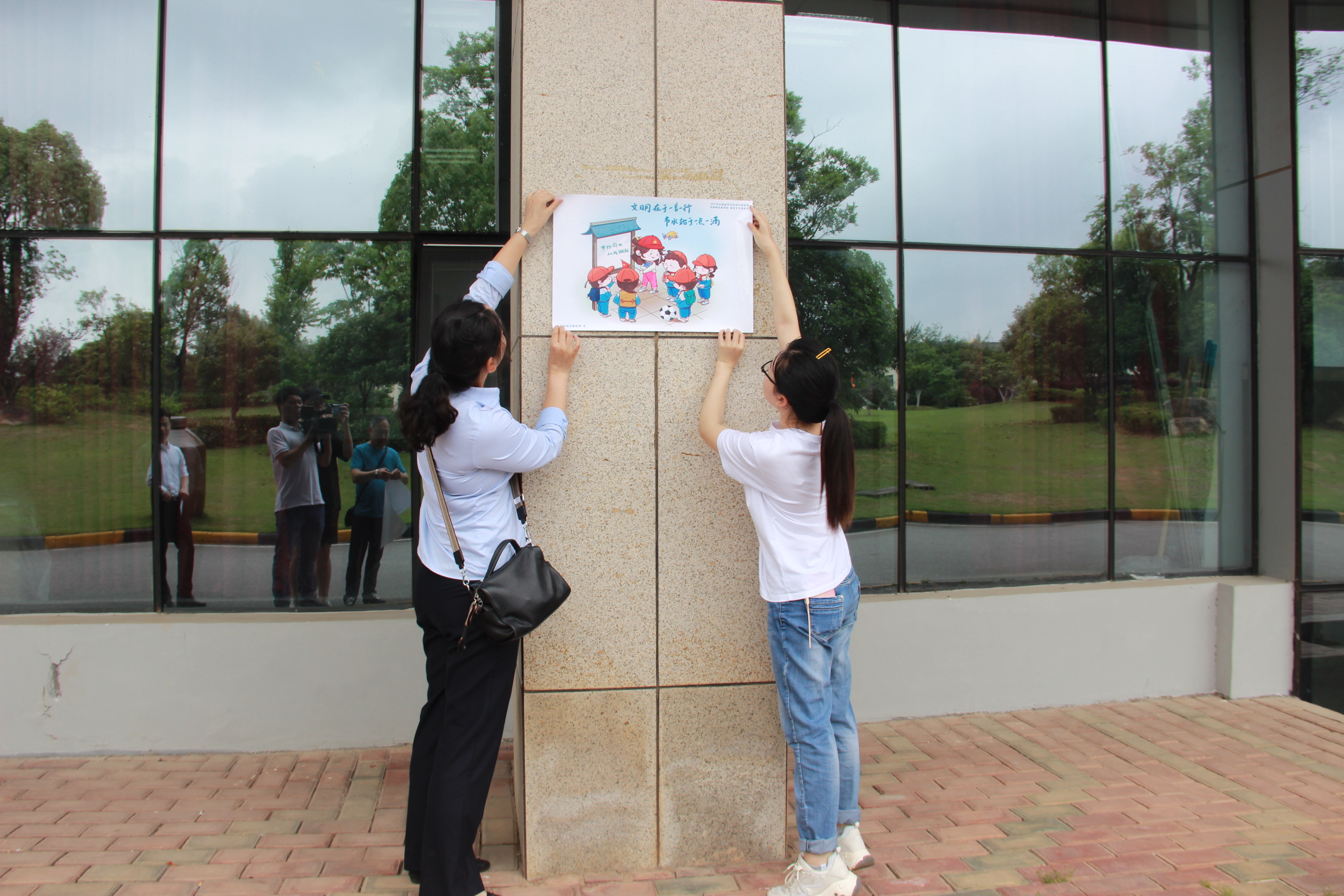 ��ҳ- �������ǲ��й��������