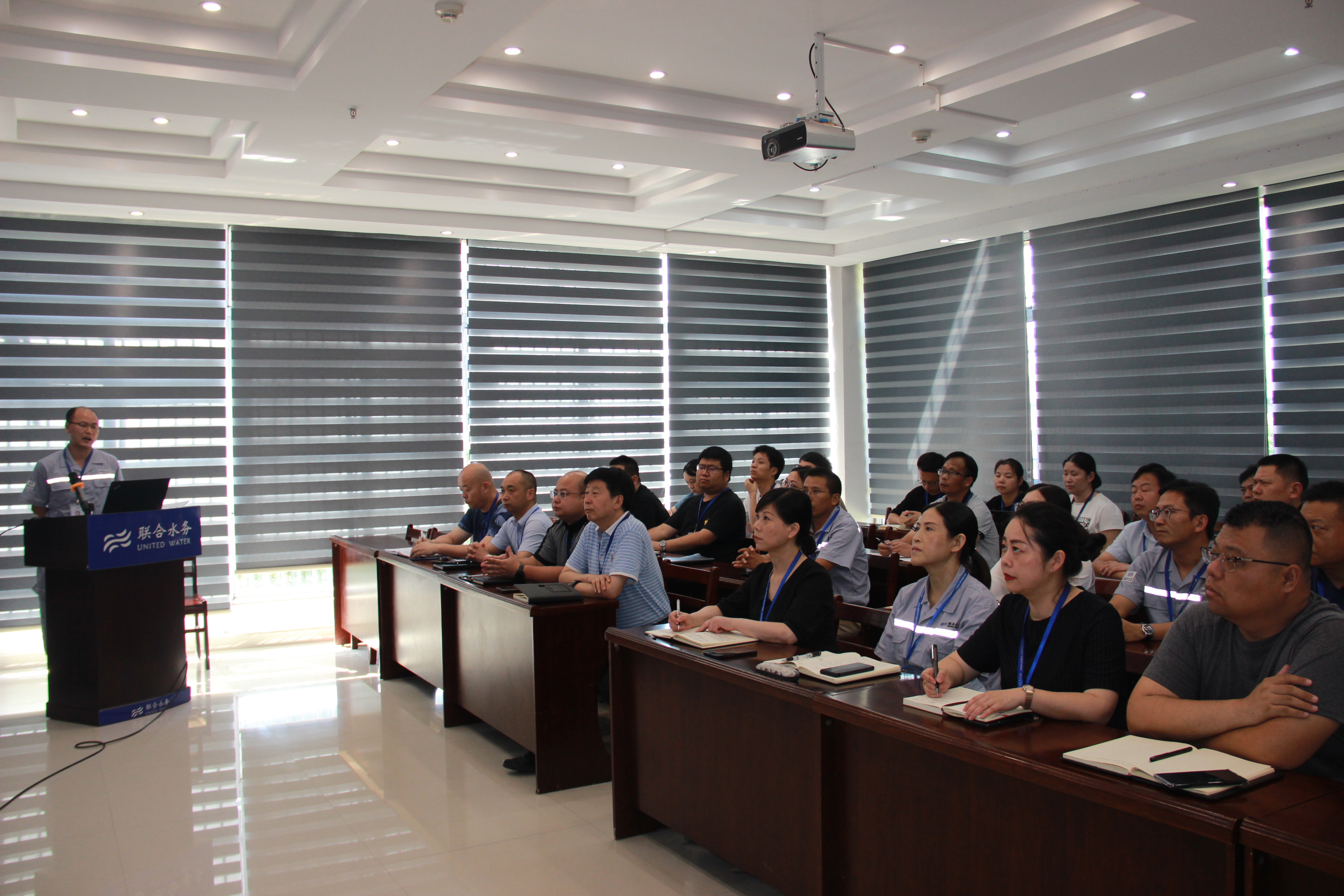 ��ҳ- �������ǲ��й��������