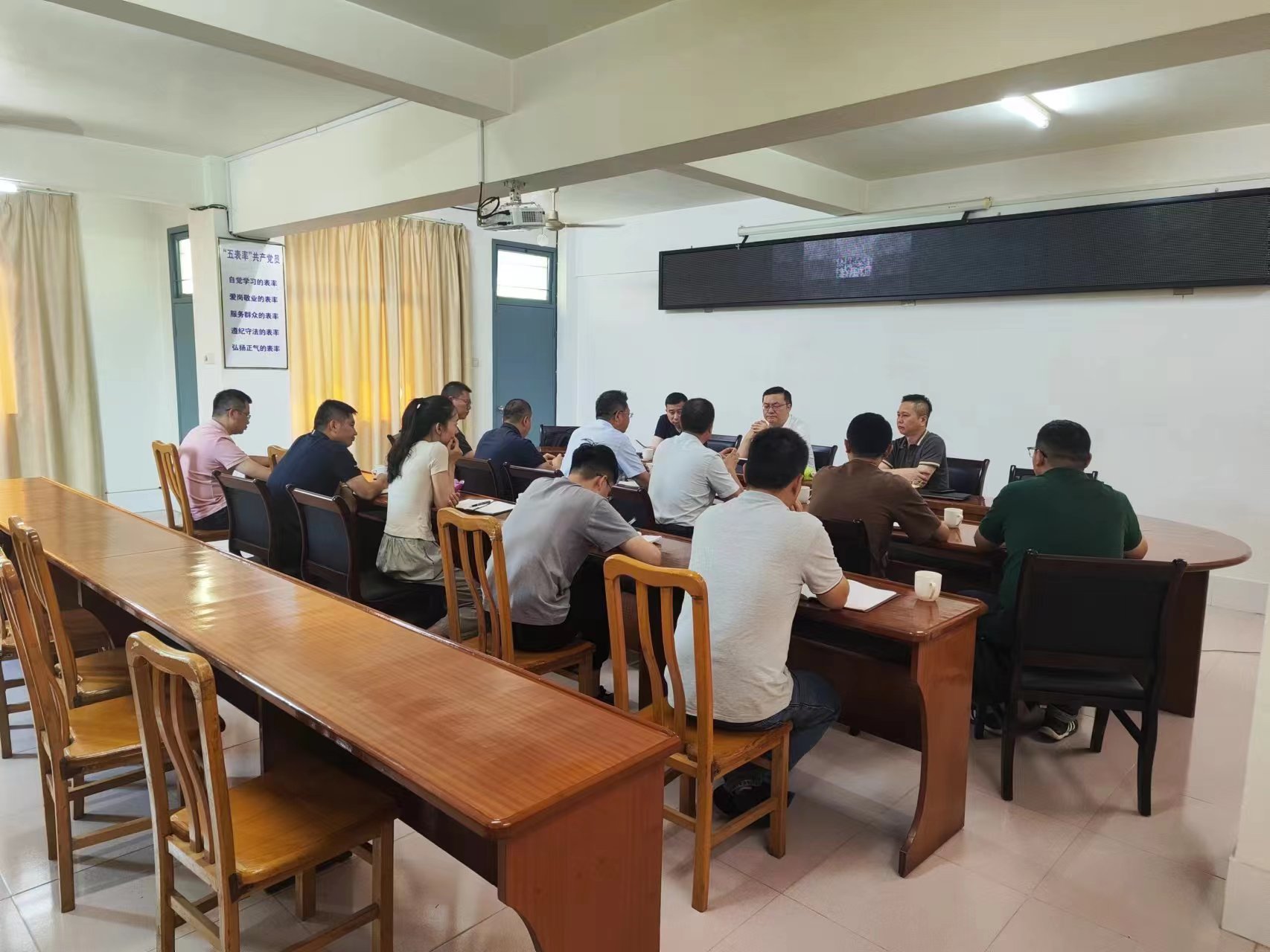 ��ҳ- �������ǲ��й��������